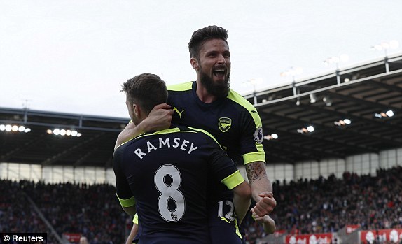 Video bàn thắng Stoke 1-4 Arsenal