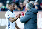 MU thẳng tay "trảm" Martial, Arsenal sắm 2 sao bự