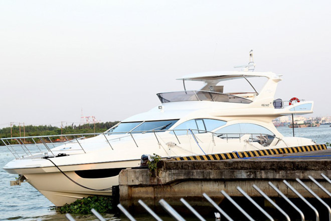 Du thuyền triệu đô, du thuyền, Tăng Thanh Hà, Hà Tăng