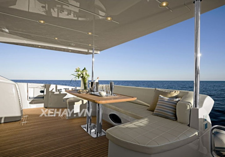 Du thuyền triệu đô, du thuyền, Tăng Thanh Hà, Hà Tăng