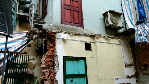 Hà Nội: Chiếm nóc nhà vệ sinh biệt thự cổ xây 2 tầng nhà