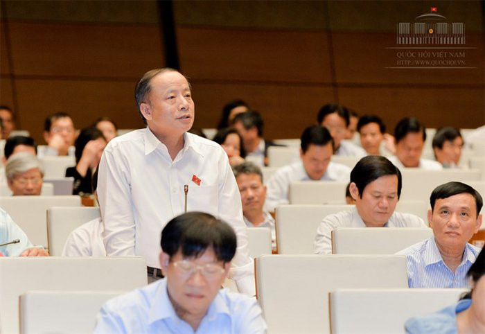 Mong Chính phủ trị nạn lót tay, bôi trơn