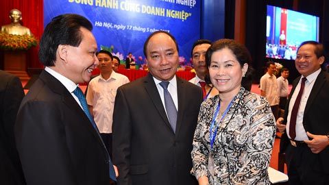 '50% công chức ngồi bói chữ hơn là làm'