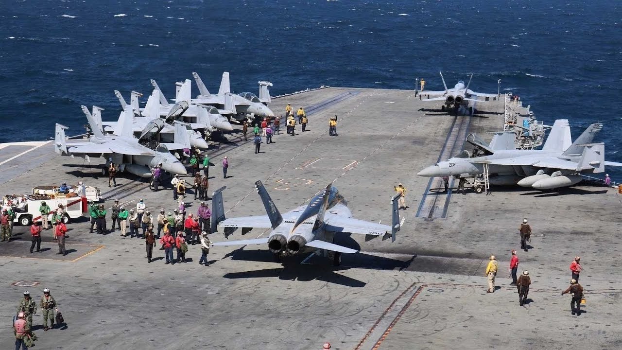 Cận cảnh tàu sân bay chuẩn bị thay thế USS Carl Vinson tại Thái Bình Dương