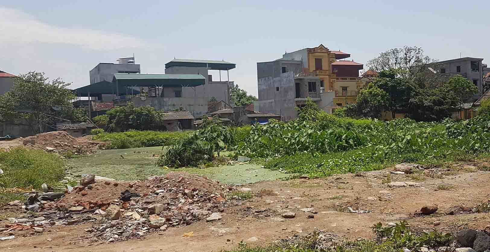 Hà Nội: Bé gái 5 tuổi chết oan tại khu hồ đang thi công