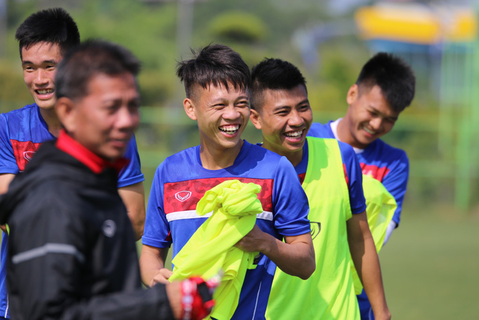 HLV Hoàng Anh Tuấn tung 