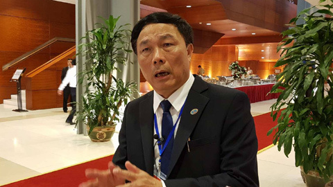 '50% công chức ngồi bói chữ hơn là làm'