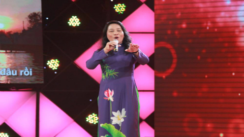 Tiết mục dự thi của cô Hoàng Thị Phấn
