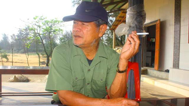 Bán mạng dưới đáy đại dương săn loài cây quý hơn vàng