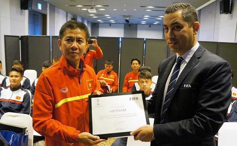 U20 Việt Nam được FIFA dạy cách... né thẻ