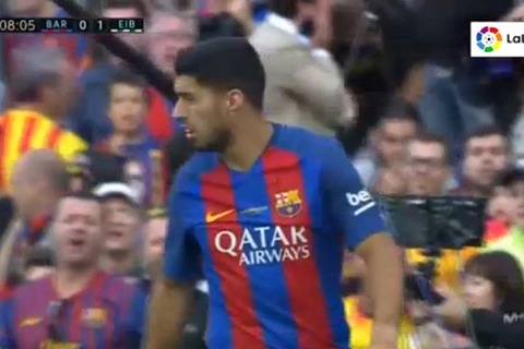 Barcelona 0-1 Eibar phút 9