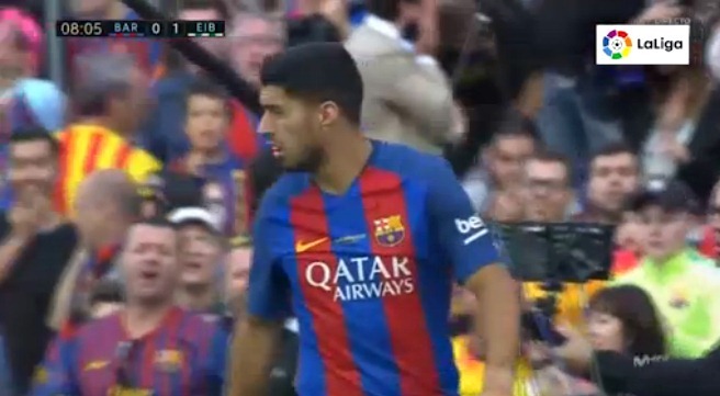 Barcelona 0-1 Eibar phút 9