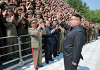 Quá tự hào về tên lửa mới thử, Kim Jong Un lệnh 'hành động'