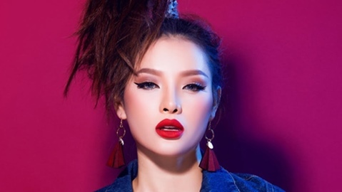 Phương Trinh Jolie gợi cảm khoe đường cong triệt để
