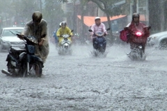 Dự báo thời tiết 24/5: Hà Nội mưa to, vùng núi nguy cơ sạt lở đất