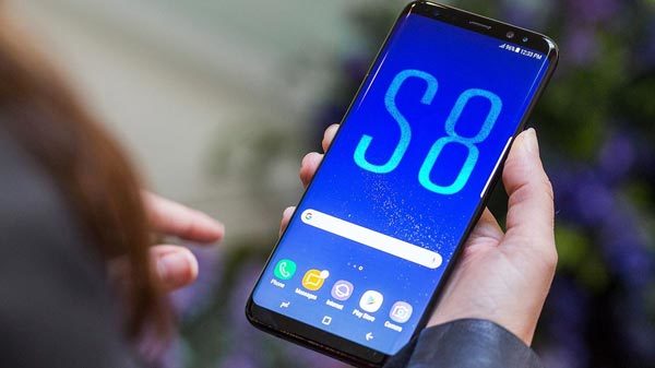 Có thể bẻ khóa Galaxy S8 bằng ảnh chụp hồng ngoại?