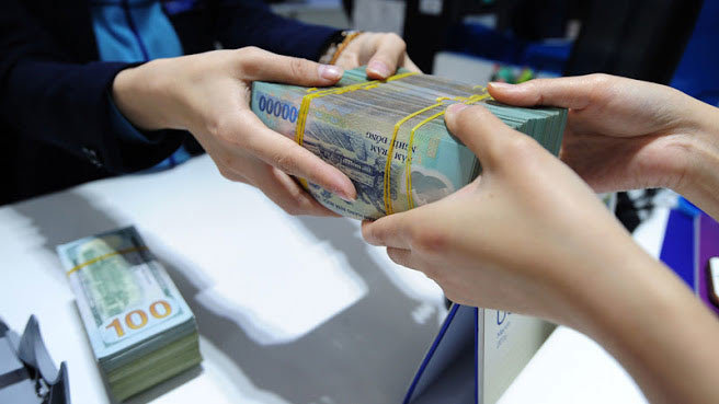 Trăm ngàn tỷ nợ xấu: Đi tù không sợ bằng 'chết chìm'