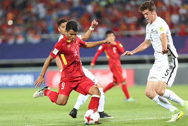 U20 Việt Nam vs U20 Pháp: Đèo cao thì mặc đèo cao