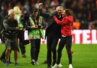Cha con Mourinho phát cuồng vì chức vô địch Europa League
