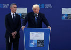 Ông Trump đột ngột gọi Nga là 'mối đe dọa' với NATO