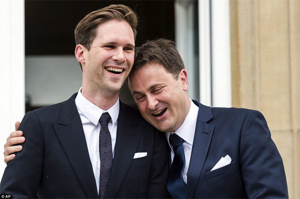 Bạn đời đồng giới điển trai của Thủ tướng Luxembourg