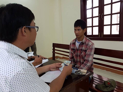 Dụ dỗ bé gái 8 tuổi vào nghĩa địa hiếp dâm rồi bỏ trốn