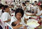 Bên trong 'nhà máy trẻ em' ở Philippines