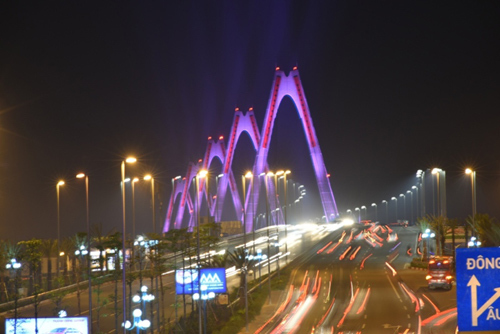 Cầu Nhật Tân ‘triệu sắc màu’: điểm nhấn mới của Hà Nội