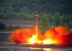 Giải mã tên lửa Hwasong-12 bí ẩn của Triều Tiên