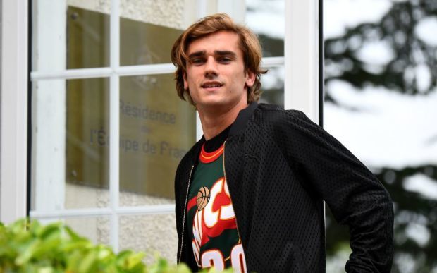 Griezmann huỵch toẹt đòi đến MU, Man City nổ 