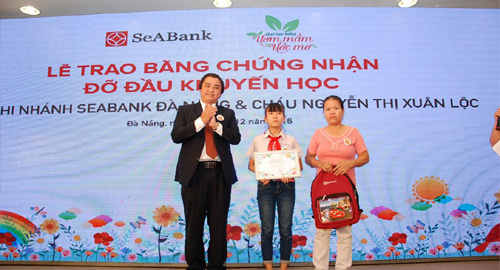 SeABank nâng cánh ước mơ học sinh nghèo hiếu học