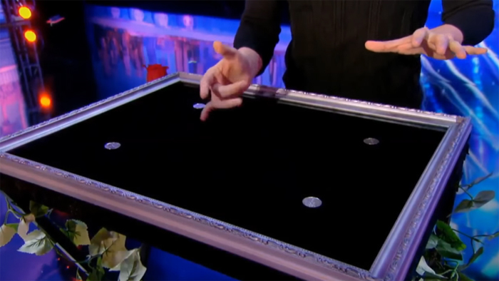 Màn ảo thuật 'kinh dị' nhất Tìm kiếm tài năng Mỹ gây bão mạng