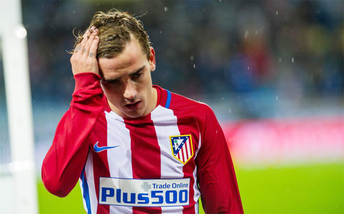 MU nhận tin dữ vụ Griezmann, Pep cuỗm trung vệ 50 triệu bảng