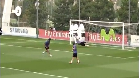 Ramos lập siêu phẩm trên sân tập, Ramos thách thức Juventus