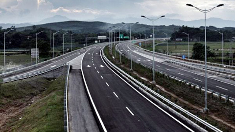 Xin ý kiến Quốc hội làm cao tốc Bắc-Nam hơn 300.000 tỷ