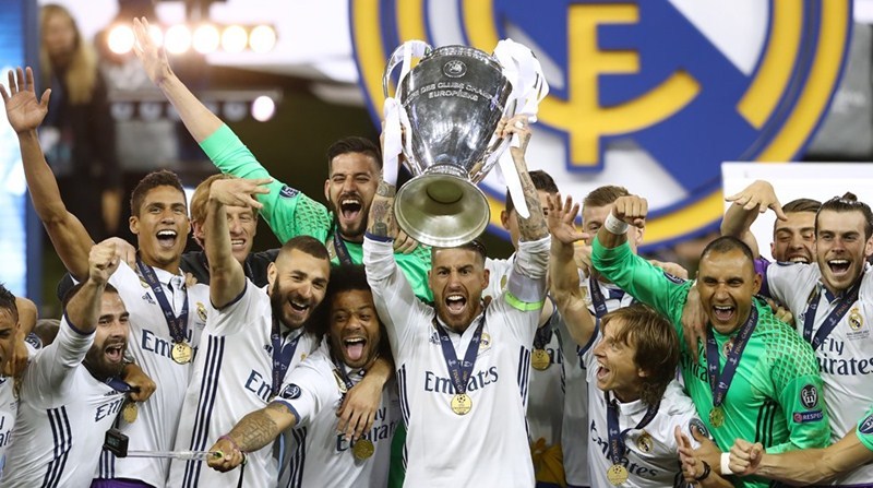 Ronaldo chói sáng, Real phá bỏ lời nguyền Champions League