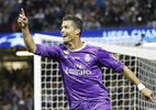 Ronaldo thăng hoa tuổi 32: Bí quyết khiến tất cả sửng sốt!