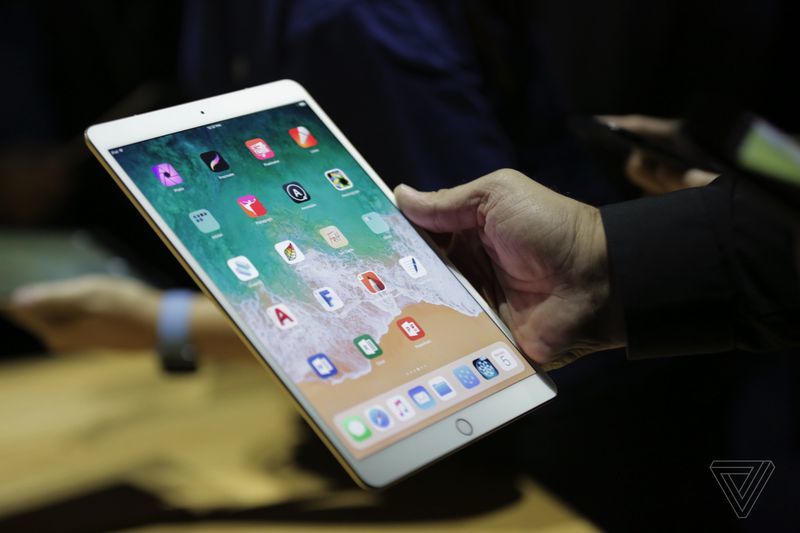 iPad Pro 10.5 inch chính thức ra mắt, giá 649 USD
