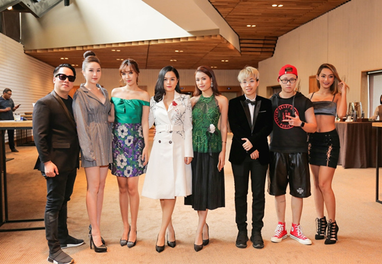 Phạm Quỳnh Anh mời Hà Hồ, Hoàng Thùy Linh tham gia liveshow