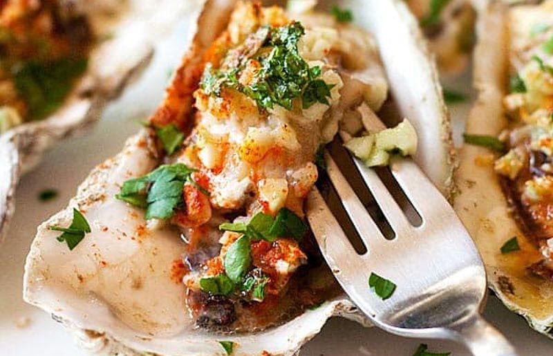 Hàu nướng bơ tỏi thơm lừng, ngon không cưỡng nổi