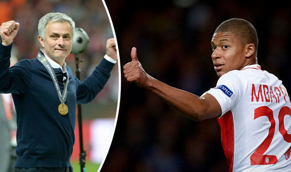 Mourinho té bật ngửa với Sanches, MU bị Mbappe kích động mạnh