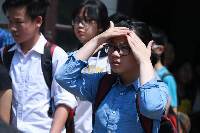 Hà Nội kiểm tra tường rào, đóng kín cửa sổ phòng thi vào 10