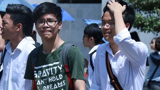 Đề thi lớp 10 chuyên toán trường chuyên Hà Tĩnh