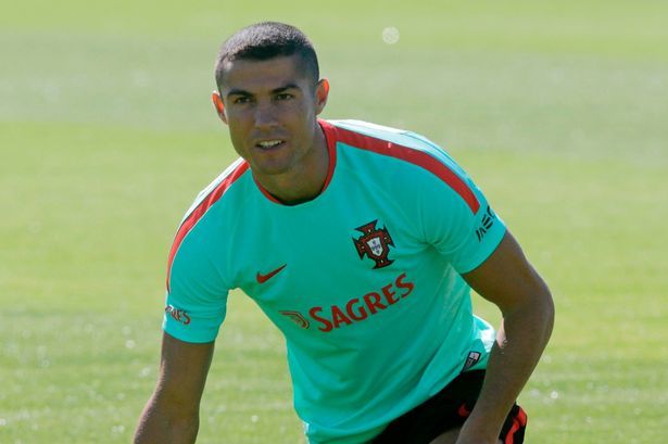 MU chào giá khủng, Ronaldo