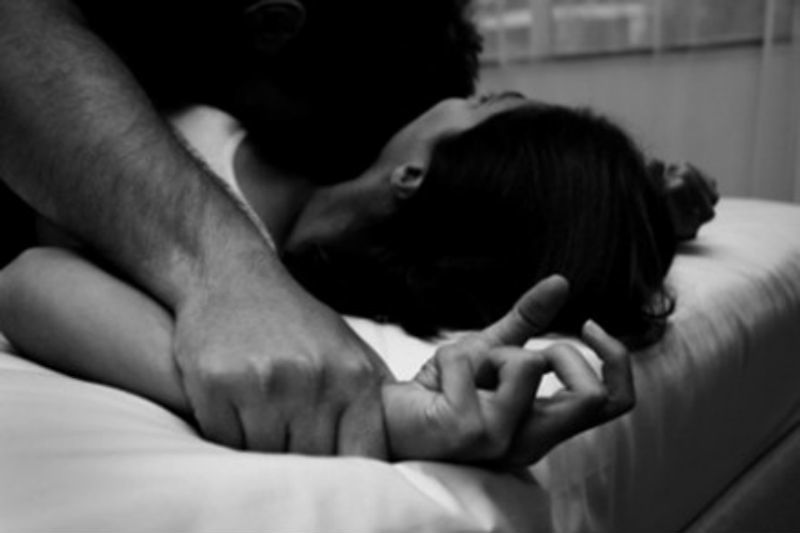 Bắt nam thanh niên xông vào nhà bóp cổ, cưỡng hiếp cô gái trẻ