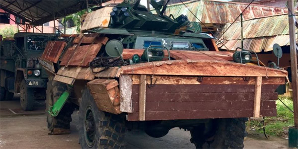 Vì sao Philippines bọc gỗ, bìa giấy cho xe tăng đánh IS?