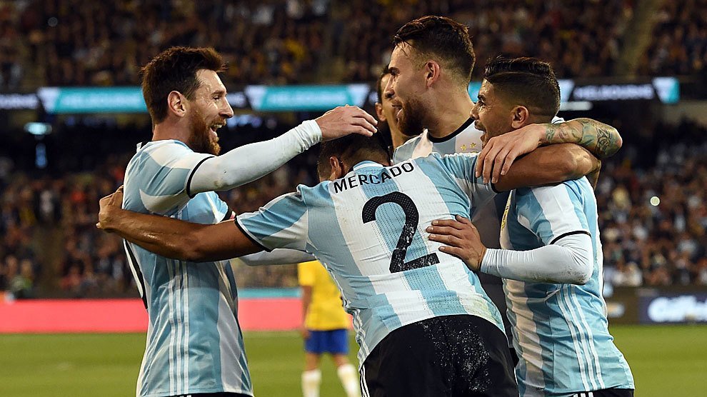 Messi nhờ nhạt, Argentina thắng may Brazil