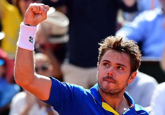 Thắng nghẹt thở Murray, Wawrinka vào chung kết Roland Garros