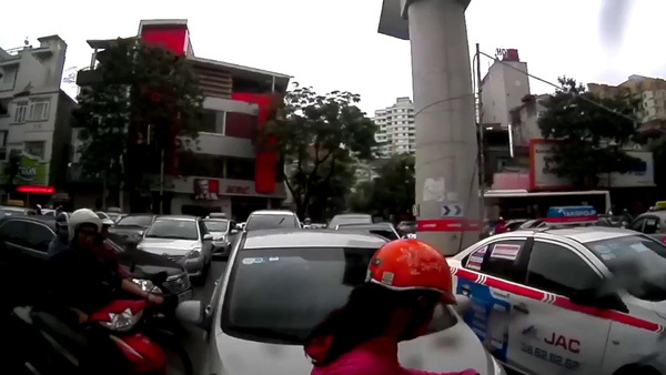 Đi xe kiểu 'điền vào chỗ trống' - Điều gì phải đến sẽ đến