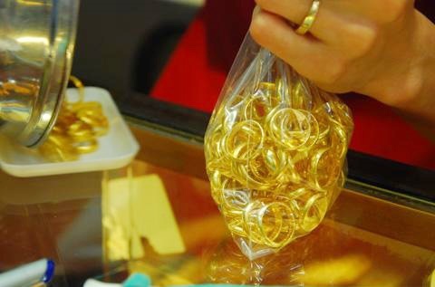 Giá vàng hôm nay 11/6: Trầm lắng, thu hẹp chênh lệch